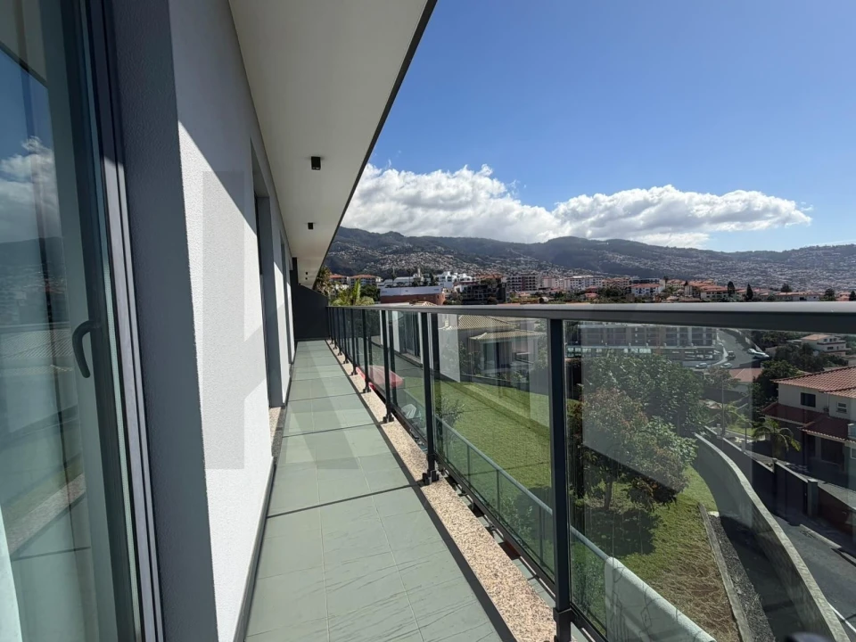 Apartamento T3 para Venda em São Martinho Foto 15