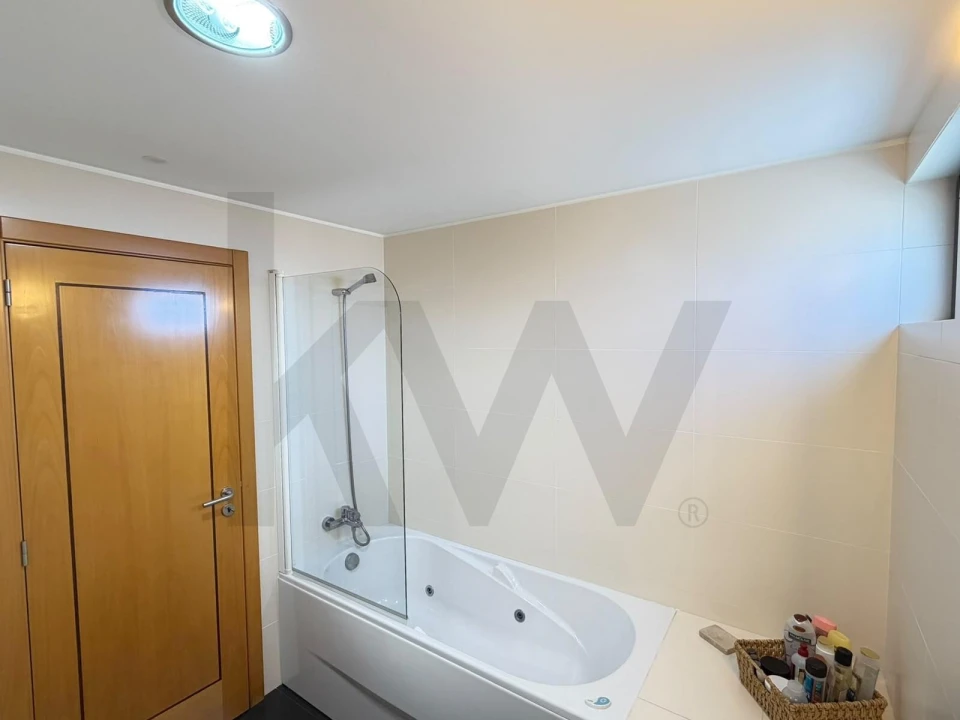 Apartamento T3 para Venda em São Martinho Foto 26