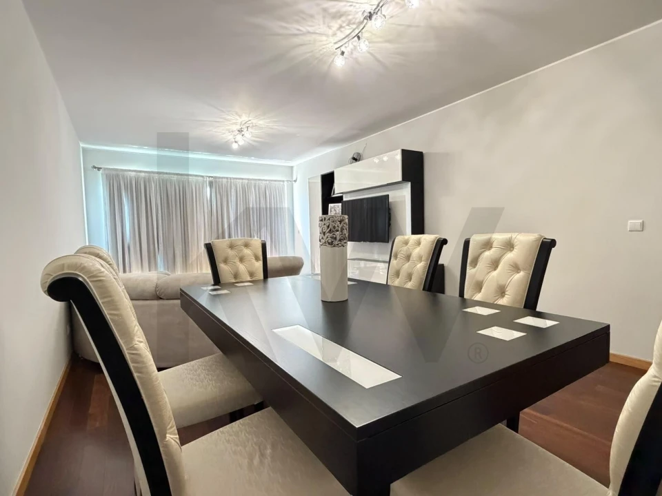 Apartamento T3 para Venda em São Martinho Foto 5