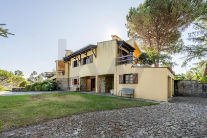 Quinta T5 para Venda em Palmeira de Faro e Curvos