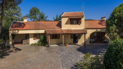 Quinta T5 para Venda em Palmeira de Faro e Curvos