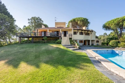 Quinta T5 para Venda em Palmeira de Faro e Curvos
