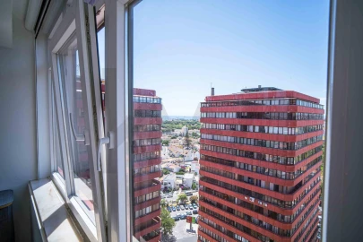 Apartamento T2 para Venda em Oeiras e São Julião da Barra, Paço de Arcos e Caxias