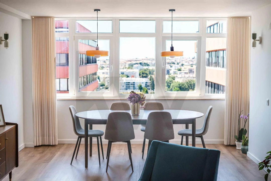 Apartamento T2 para Venda em Oeiras e São Julião da Barra, Paço de Arcos e Caxias Foto 1