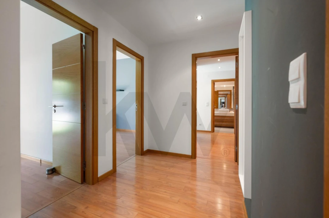 Apartamento T3 para Arrendamento em Sacavém e Prior Velho Foto 19