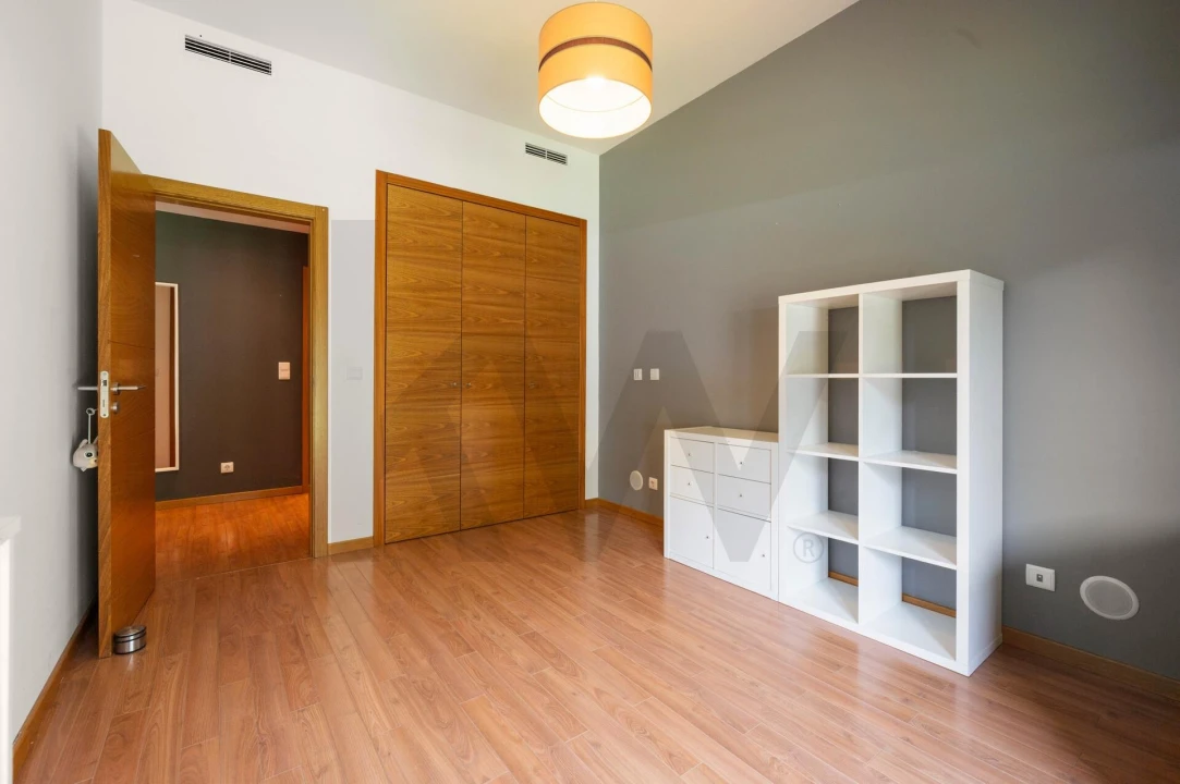 Apartamento T3 para Arrendamento em Sacavém e Prior Velho Foto 21