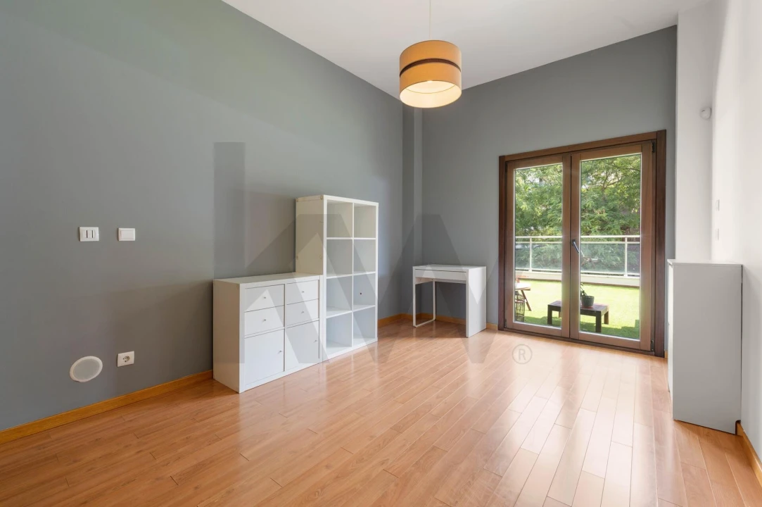 Apartamento T3 para Arrendamento em Sacavém e Prior Velho Foto 20