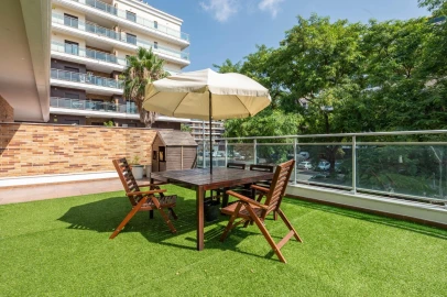 Apartamento T3 para Arrendamento em Sacavém e Prior Velho