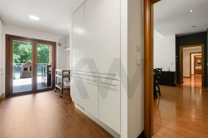 Apartamento T3 para Arrendamento em Sacavém e Prior Velho