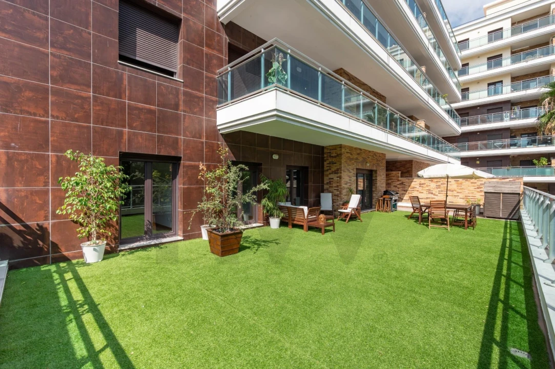 Apartamento T3 para Arrendamento em Sacavém e Prior Velho Foto 1