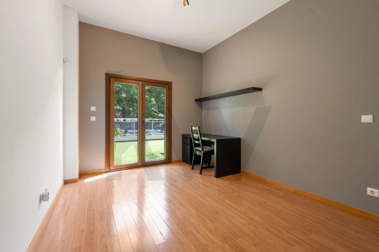 Apartamento T3 para Arrendamento em Sacavém e Prior Velho Foto 23