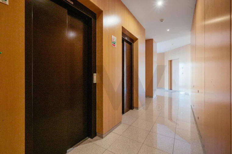 Apartamento T3 para Arrendamento em Sacavém e Prior Velho Foto 31