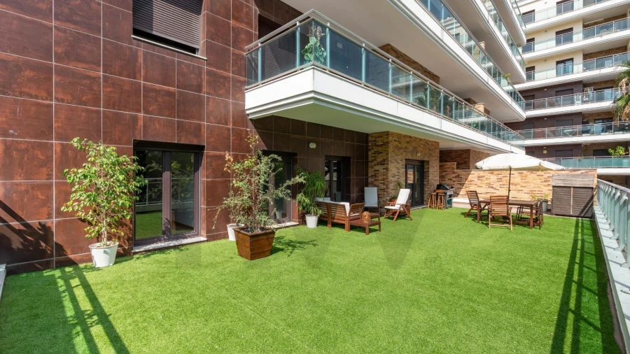 Apartamento T3 para Arrendamento em Sacavém e Prior Velho