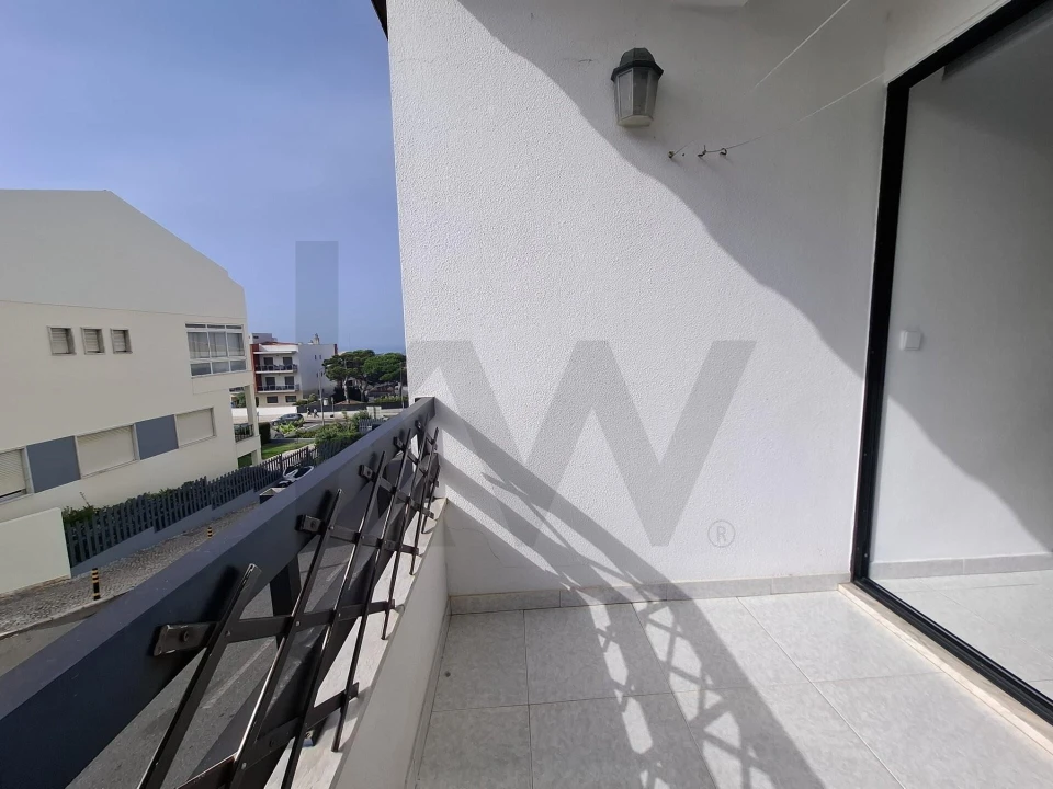 Apartamento T2 para Arrendamento em Ericeira Foto 8