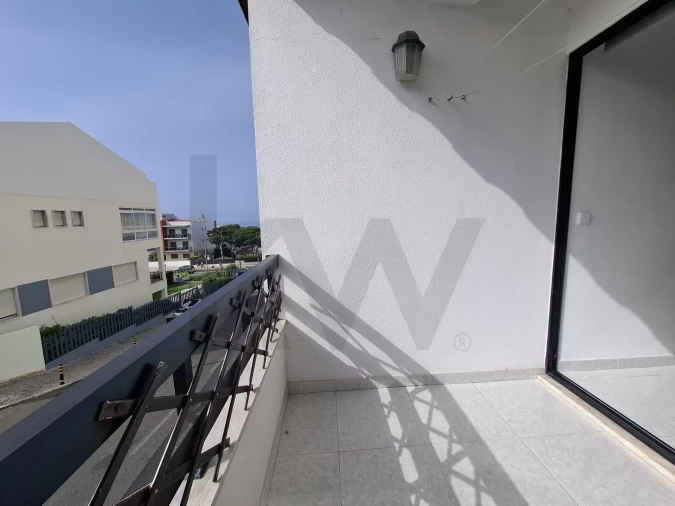 Apartamento T2 para Arrendamento em Ericeira Foto 8