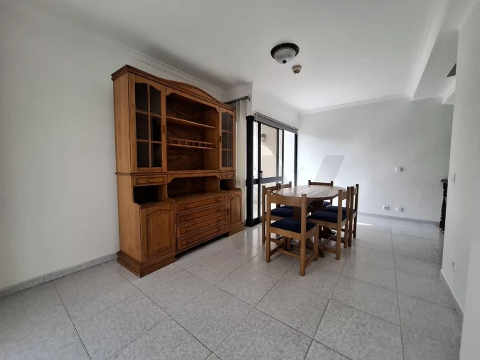 Apartamento T2 para Arrendamento em Ericeira Foto 3