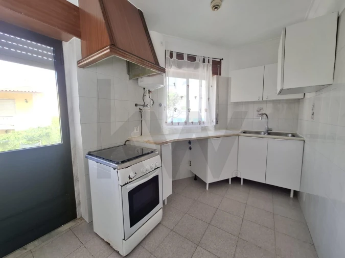 Apartamento T2 para Arrendamento em Ericeira Foto 10