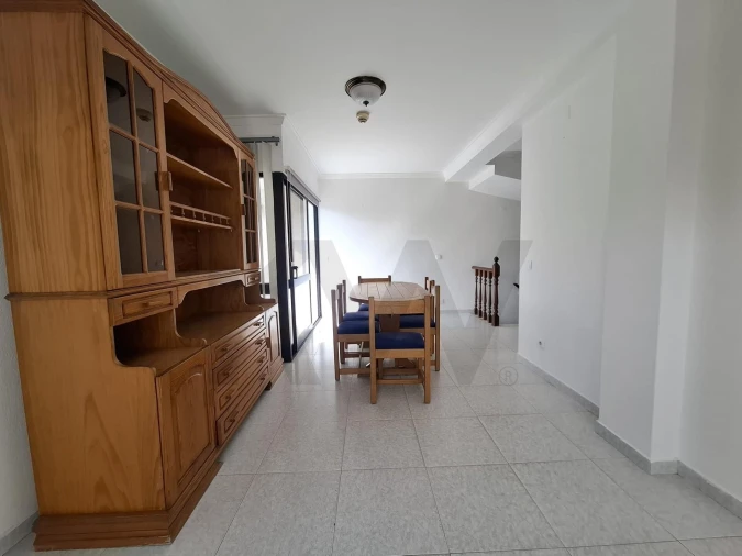Apartamento T2 para Arrendamento em Ericeira Foto 2