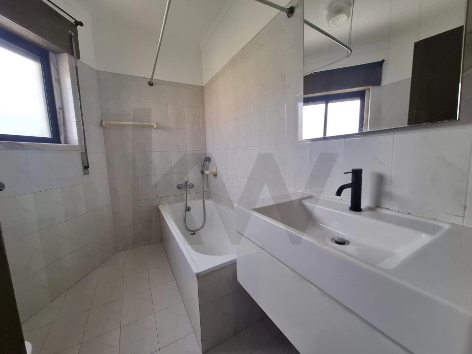 Apartamento T2 para Arrendamento em Ericeira Foto 15