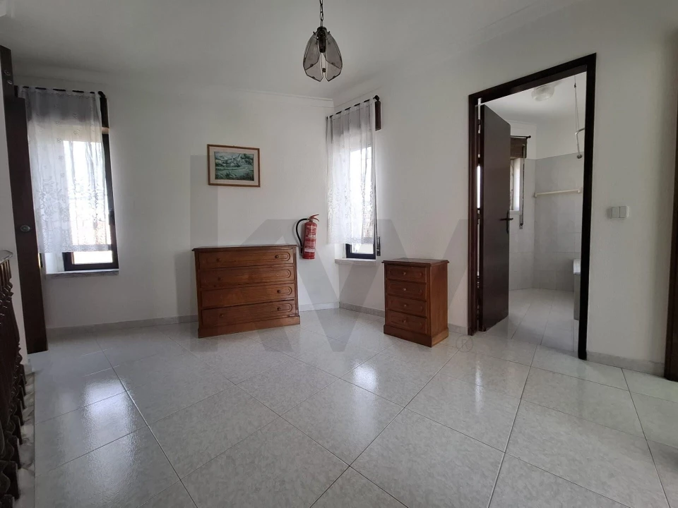 Apartamento T2 para Arrendamento em Ericeira Foto 12
