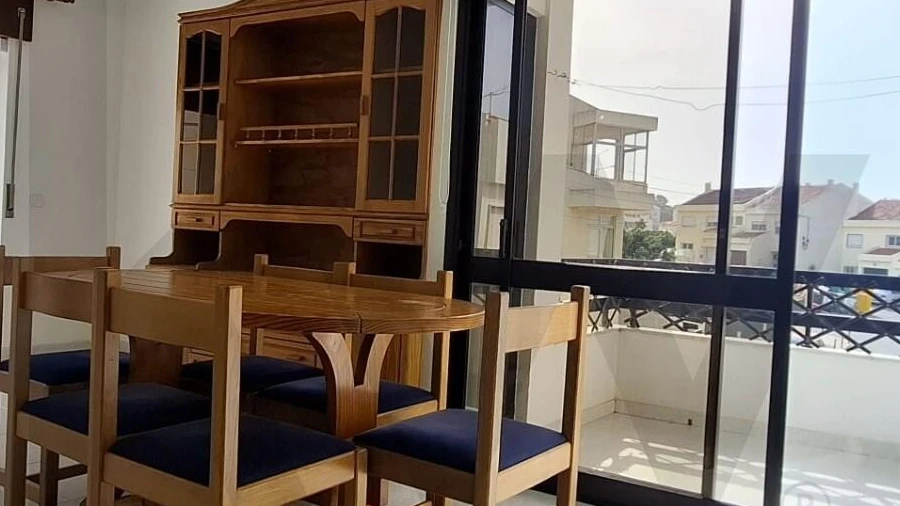 Apartamento T2 para Arrendamento em Ericeira