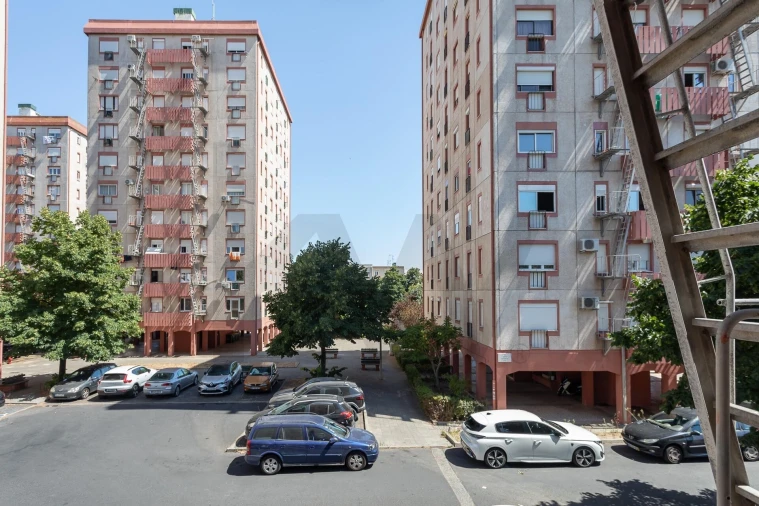 Apartamento T4 para Venda em Olivais Foto 28