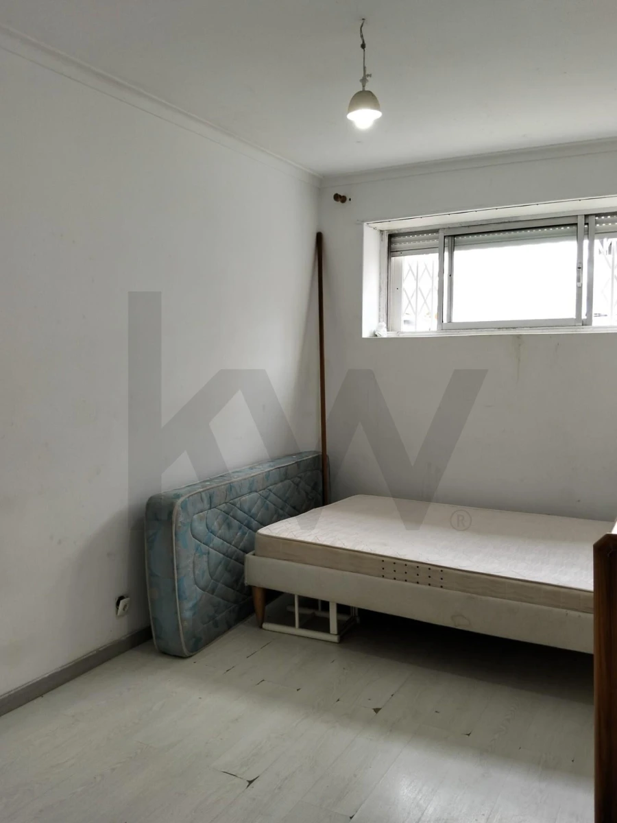 Apartamento T2 para Venda em Amora Foto 9
