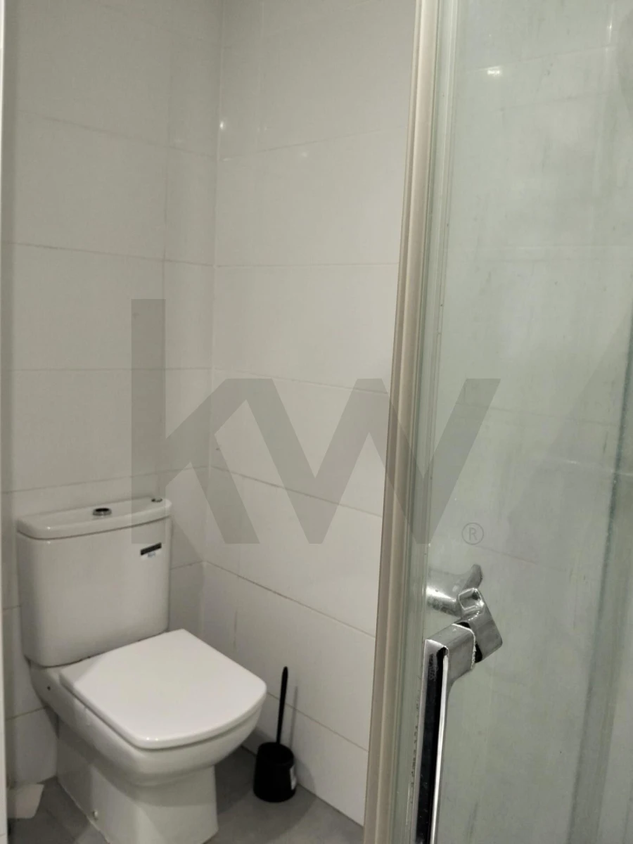 Apartamento T2 para Venda em Amora Foto 11