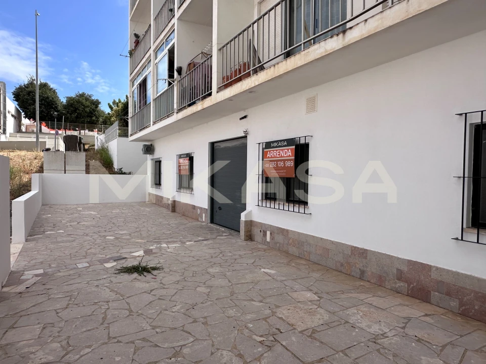Armazém para Arrendamento em Lagos (São Sebastião e Santa Maria) Foto 3