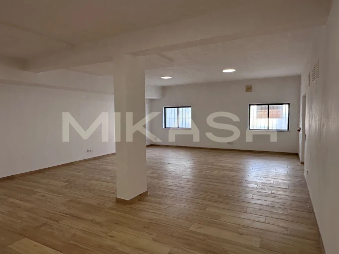 Armazém para Arrendamento em Lagos (São Sebastião e Santa Maria) Foto 8