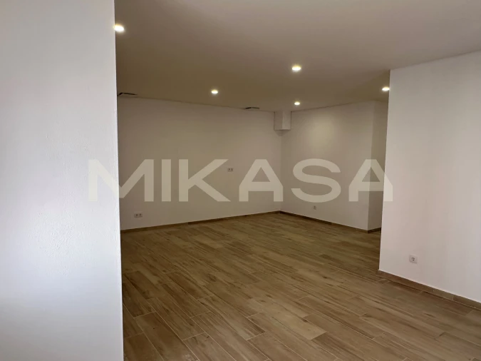 Armazém para Arrendamento em Lagos (São Sebastião e Santa Maria) Foto 7