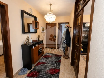 Apartamento T3 para Venda em Estômbar e Parchal