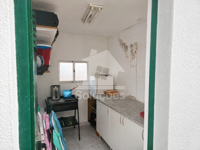 Apartamento T3 para Venda em Estômbar e Parchal Foto 13