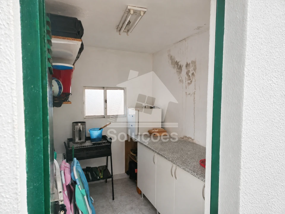 Apartamento T3 para Venda em Estômbar e Parchal Foto 13