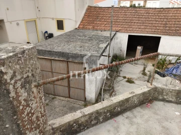 Moradia T2 para Venda em Atouguia da Baleia