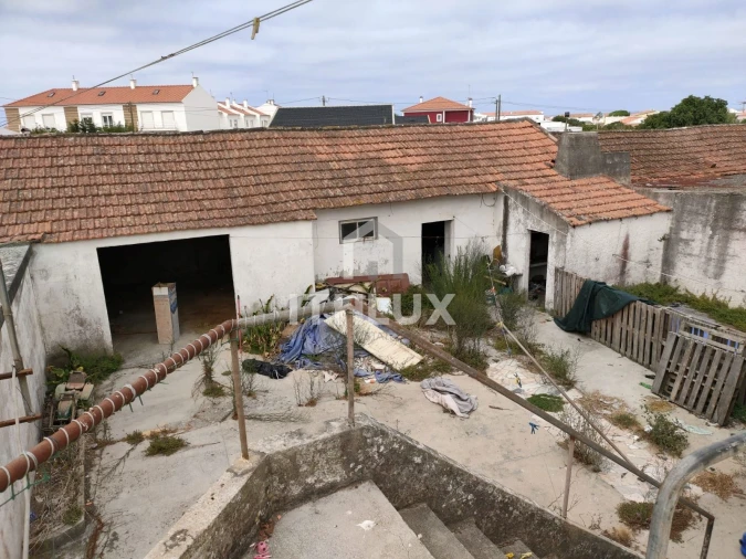 Moradia T2 para Venda em Atouguia da Baleia Foto 34