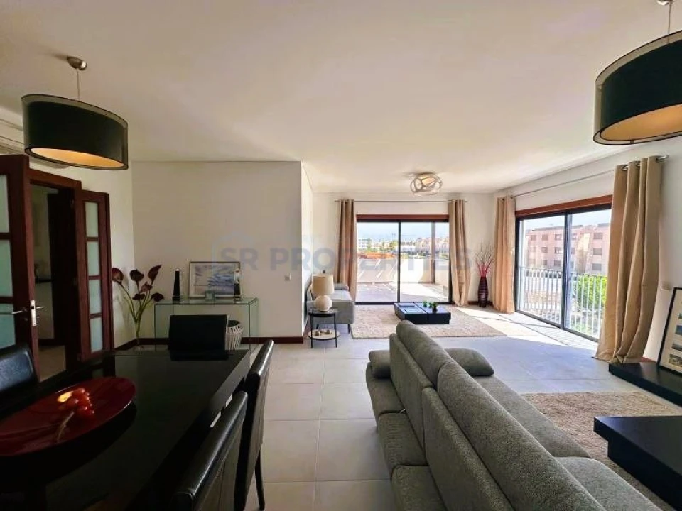 Apartamento T2 para Venda em Quarteira Foto 4