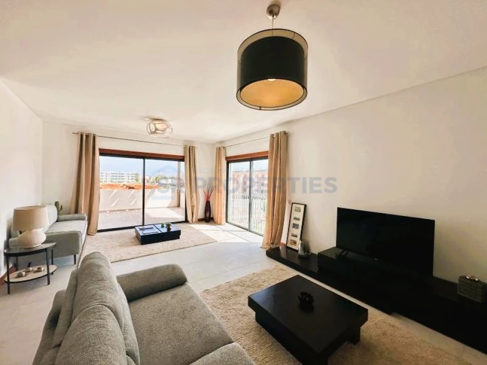 Apartamento T2 para Venda em Quarteira Foto 5