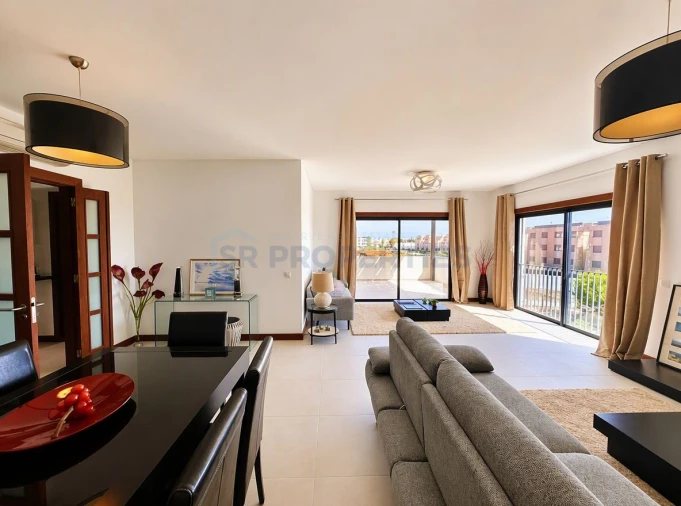 Apartamento T2 para Venda em Quarteira Foto 2