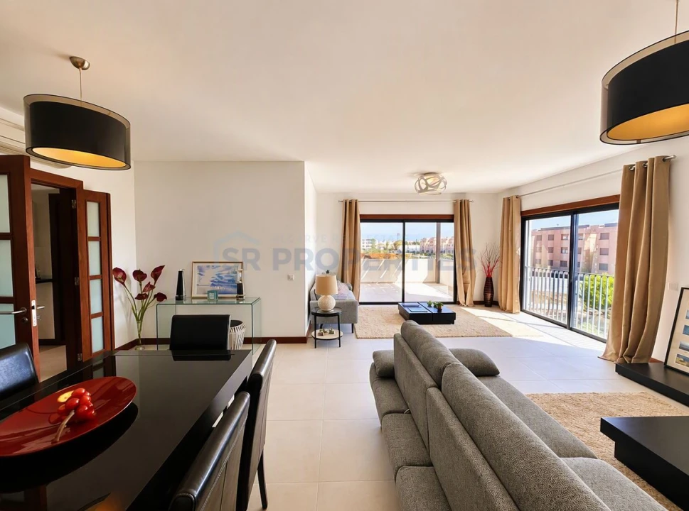 Apartamento T2 para Venda em Quarteira Foto 2