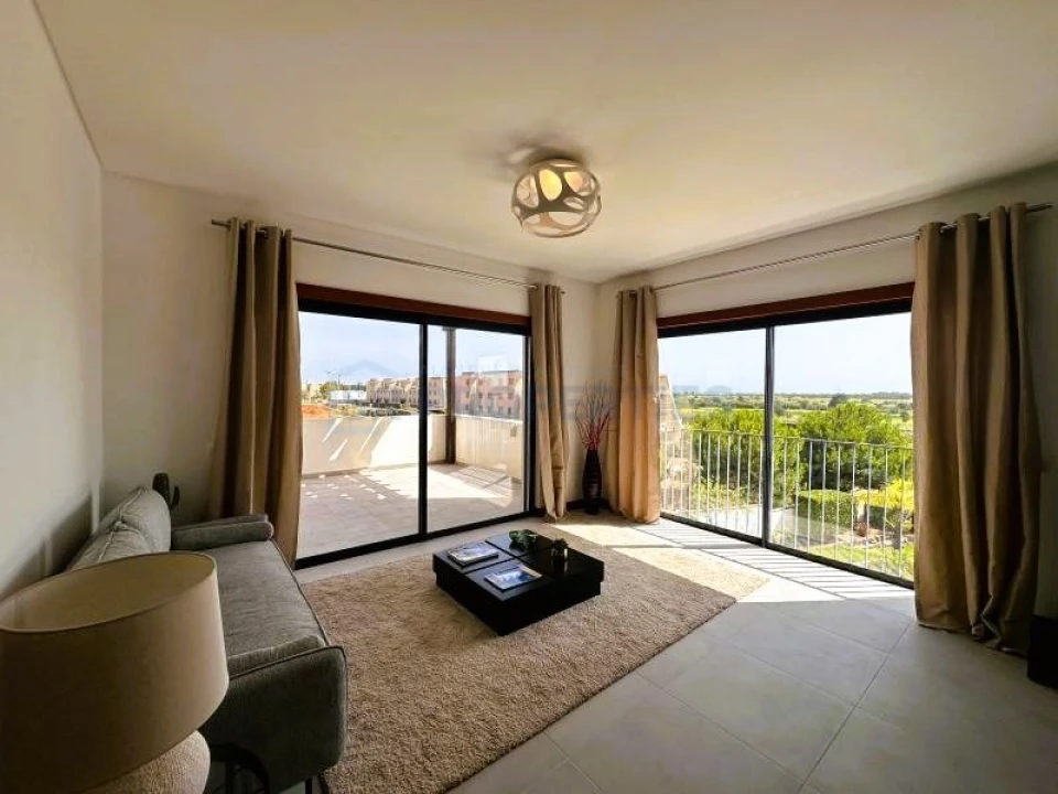 Apartamento T2 para Venda em Quarteira Foto 6