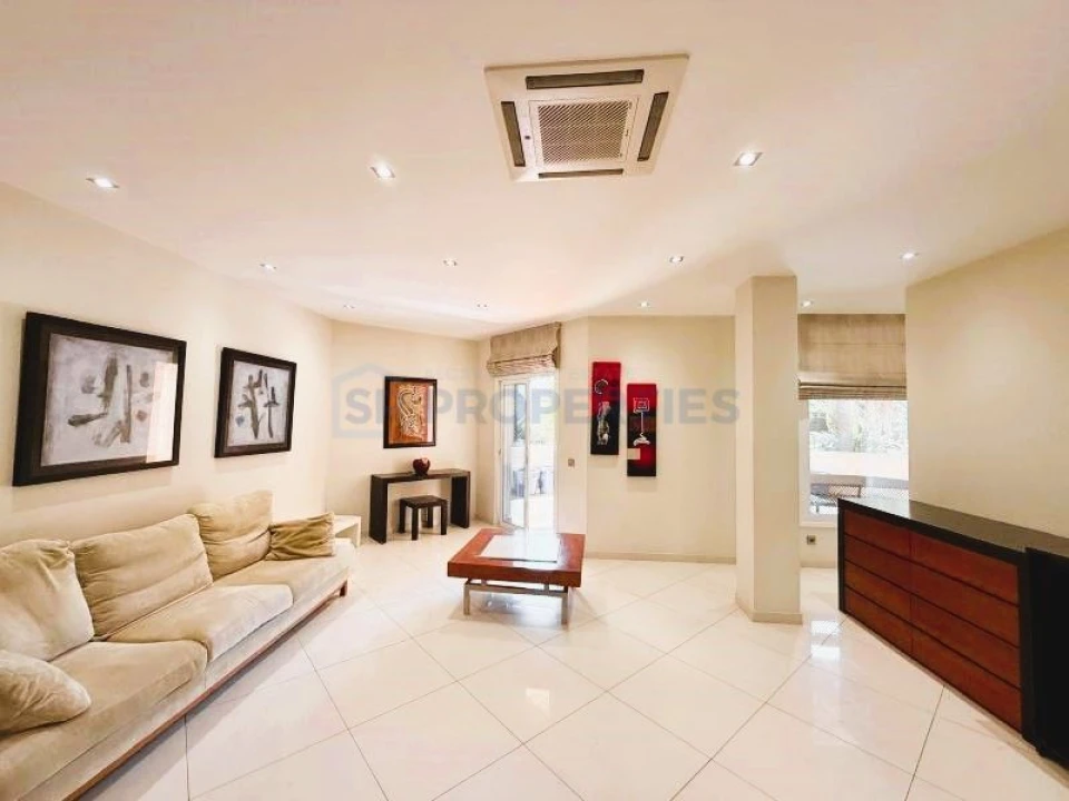 Apartamento T2 para Venda em Quarteira Foto 13