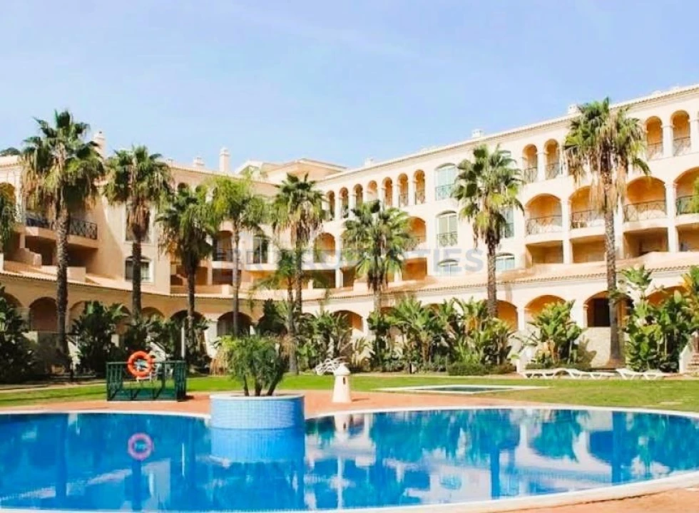 Apartamento T2 para Venda em Quarteira Foto 1