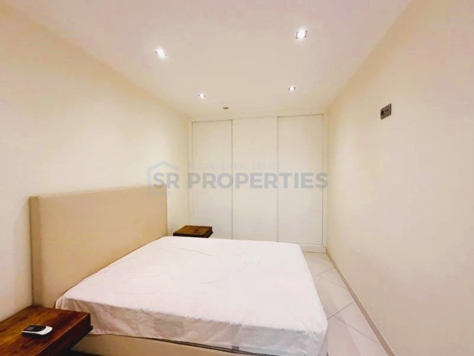 Apartamento T2 para Venda em Quarteira Foto 14