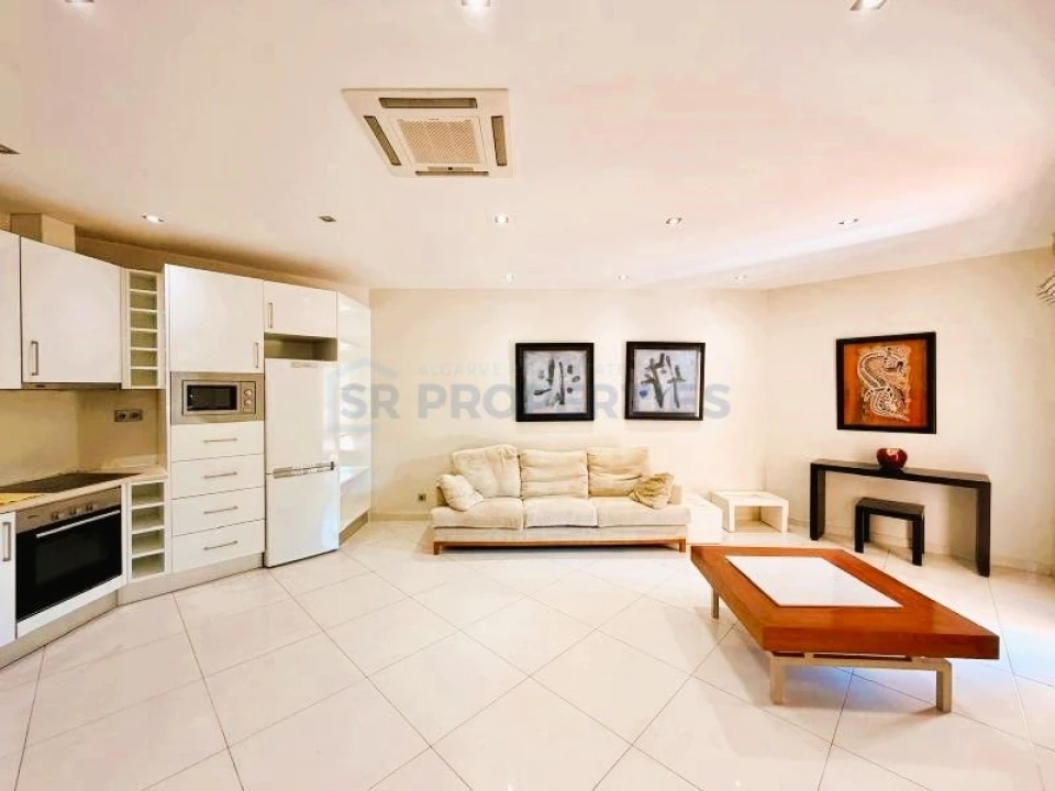Apartamento T2 para Venda em Quarteira Foto 3