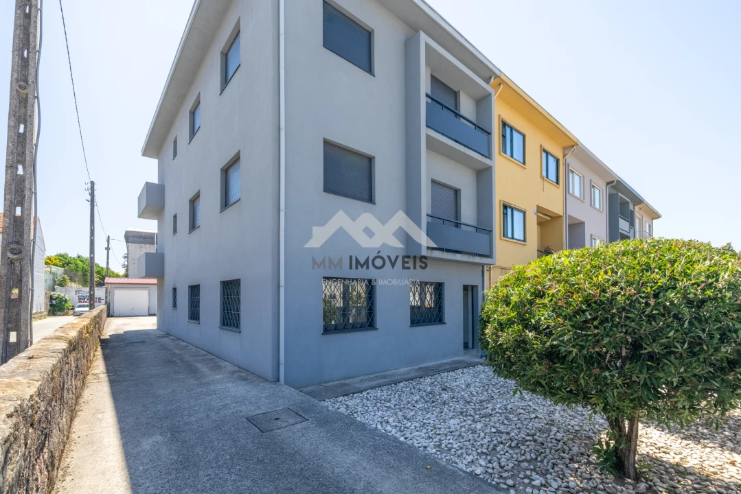 Apartamento T3 para Arrendamento em Lordelo do Ouro e Massarelos Foto 26