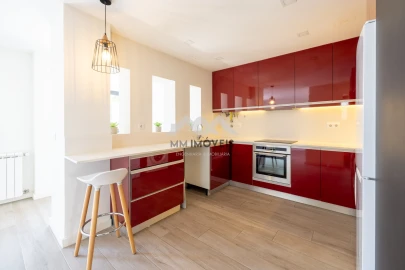 Apartamento T3 para Arrendamento em Lordelo do Ouro e Massarelos