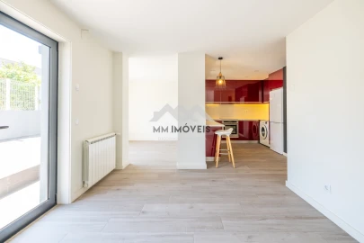 Apartamento T3 para Arrendamento em Lordelo do Ouro e Massarelos
