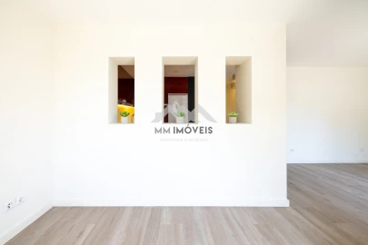 Apartamento T3 para Arrendamento em Lordelo do Ouro e Massarelos