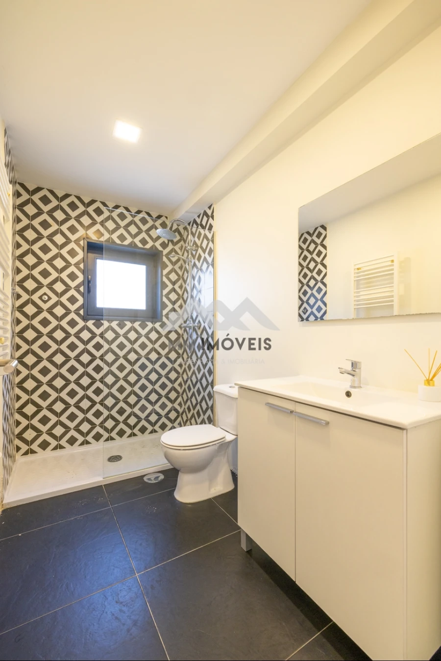 Apartamento T3 para Arrendamento em Lordelo do Ouro e Massarelos Foto 22